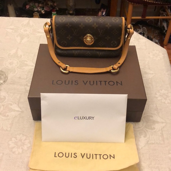 Louis Vuitton Handbags - Louis Vuitton Tikal PM Monogram EUC